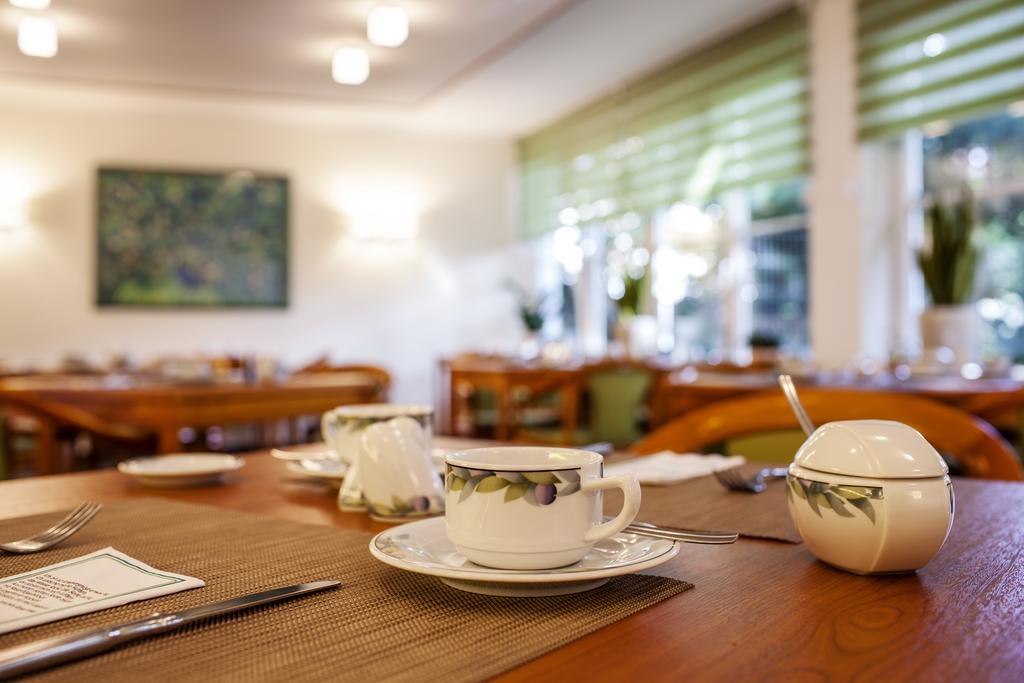 Hotel Buerer Hof Гельзенкирхен Экстерьер фото